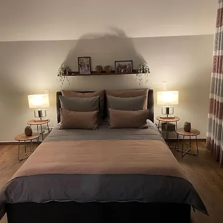 Excl. Maisonette Косфельд